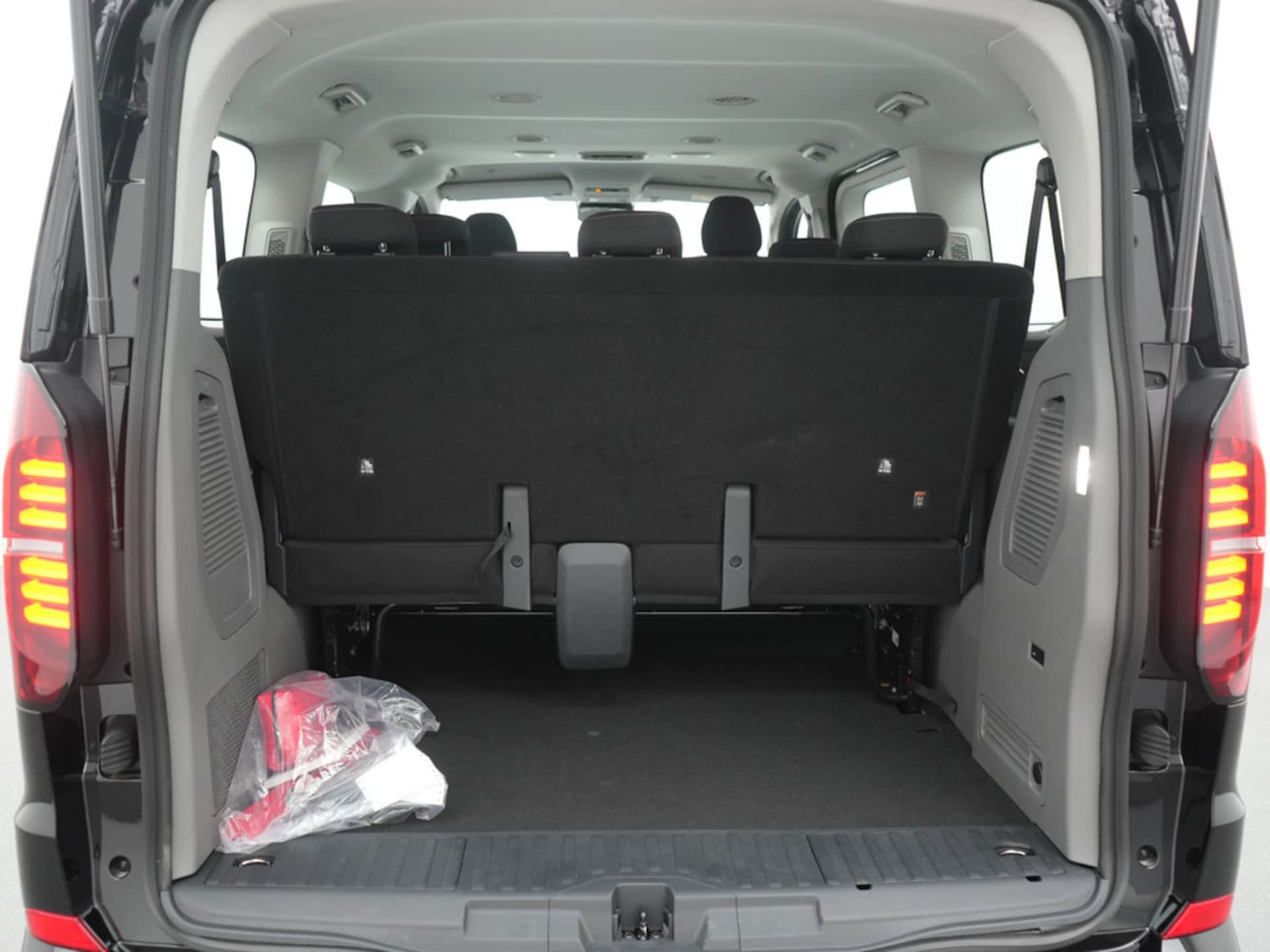 Volkswagen Caravelle Life