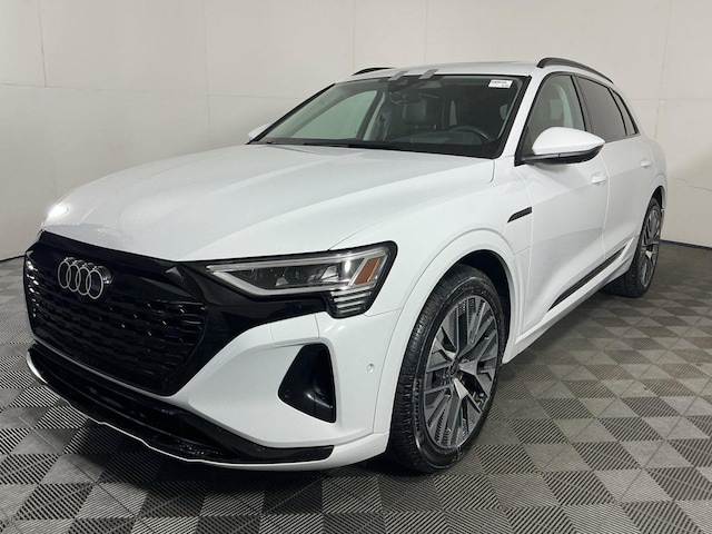 2024 Audi Q8 e-tron