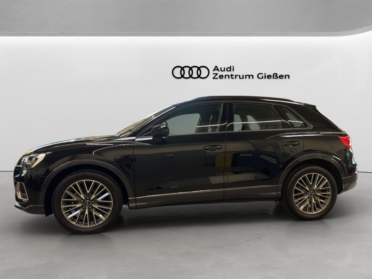 Bild über Audi Q3 advanced 35 TFSI S tronic - für weitere Informationen kontaktieren Sie den Audi Partner