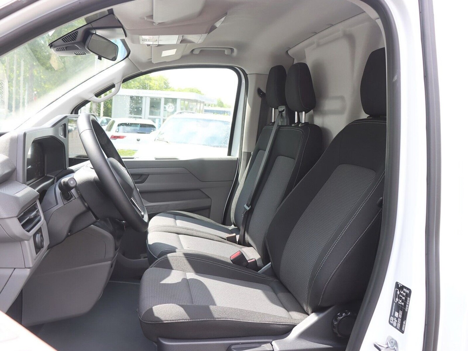 Volkswagen Transporter Kasten kurzer Radstand – Bild 7