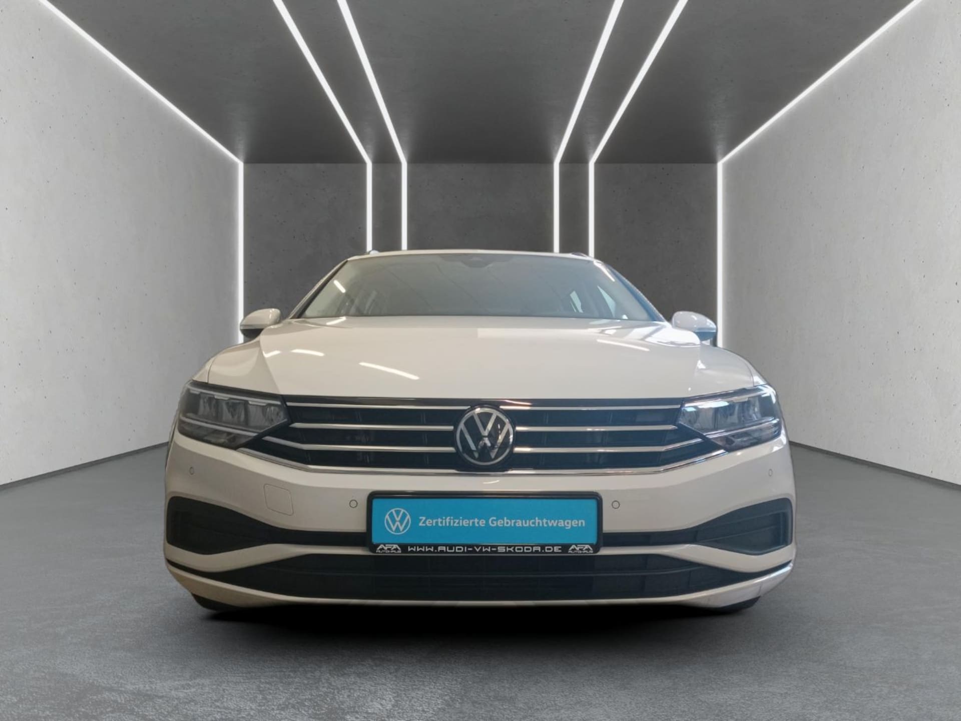 Volkswagen Passat Variant Basis-Modell