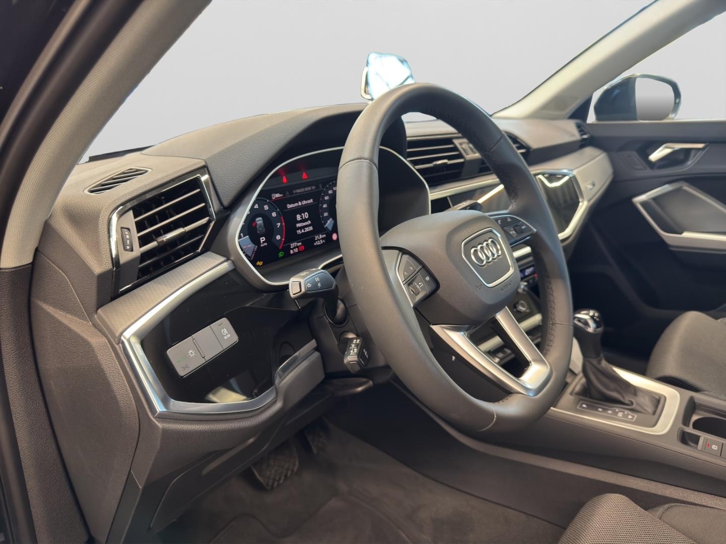 Bild über Audi Q3 advanced 35 TFSI S tronic - für weitere Informationen kontaktieren Sie den Audi Partner