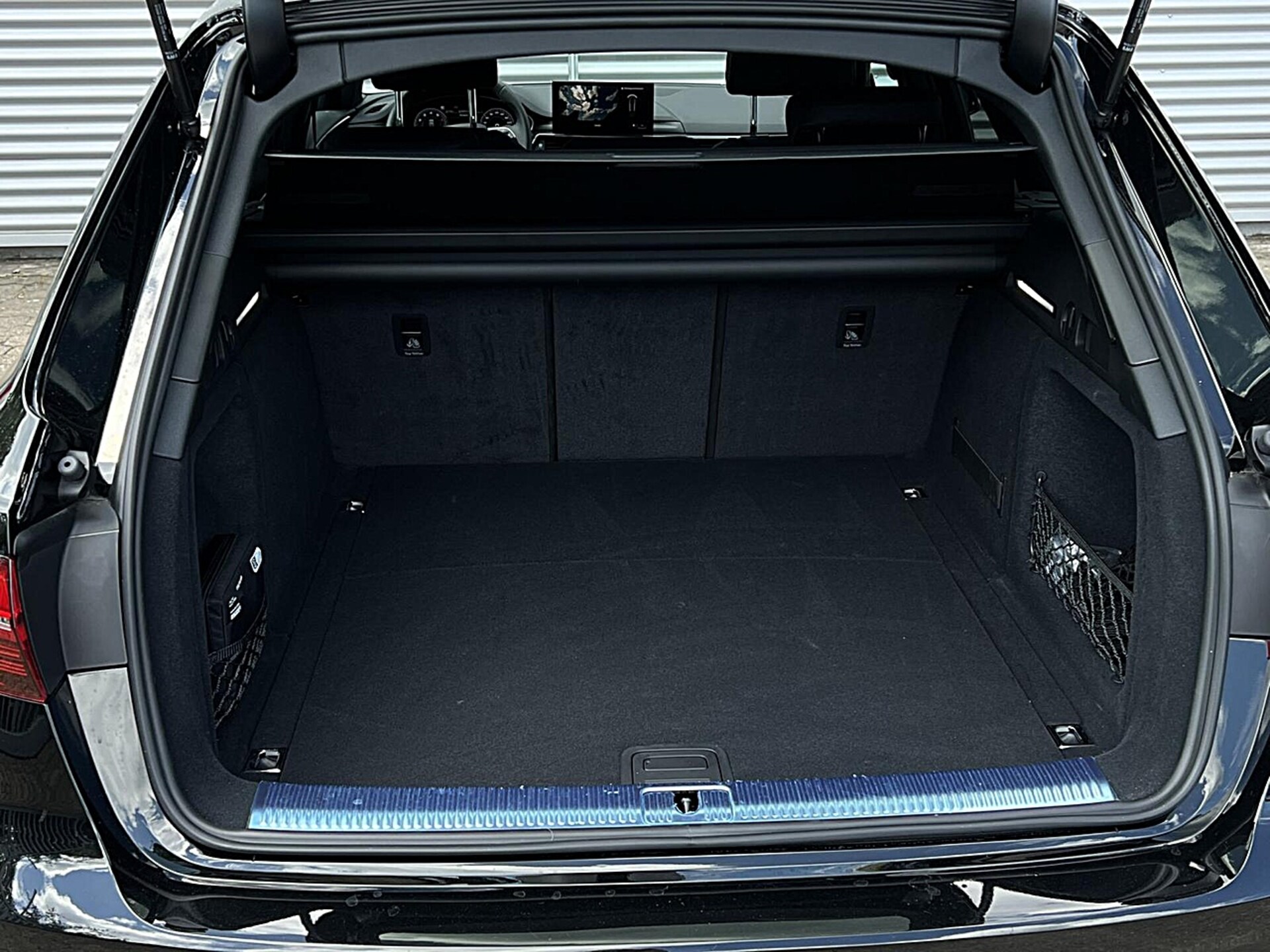 Audi A4 Avant S line