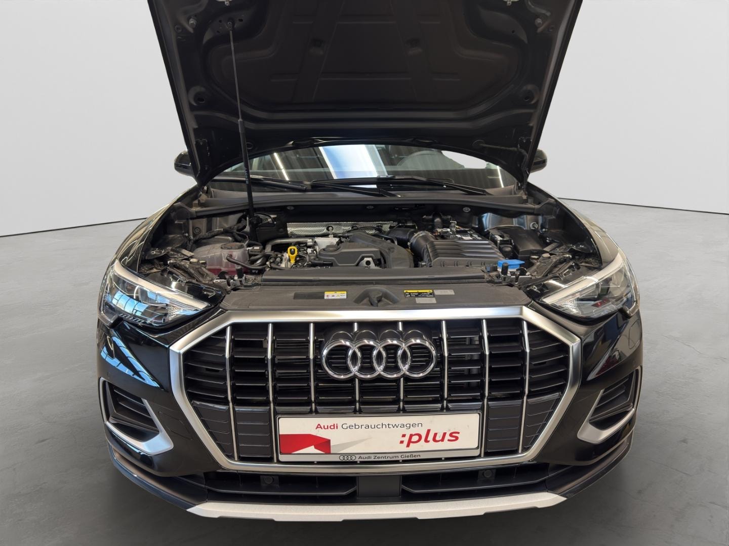 Bild über Audi Q3 advanced 35 TFSI S tronic - für weitere Informationen kontaktieren Sie den Audi Partner