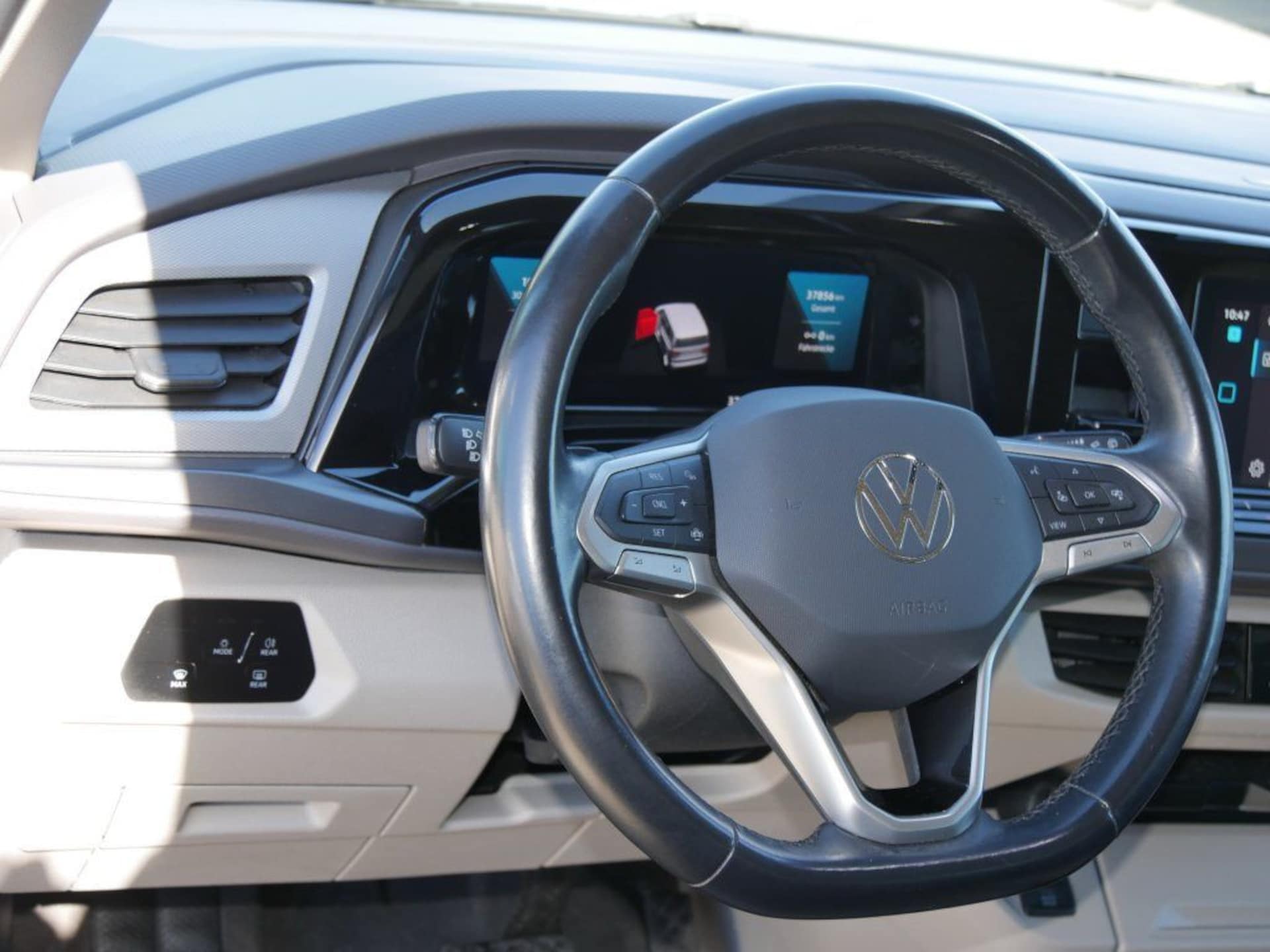 Volkswagen Multivan Basis-Modell