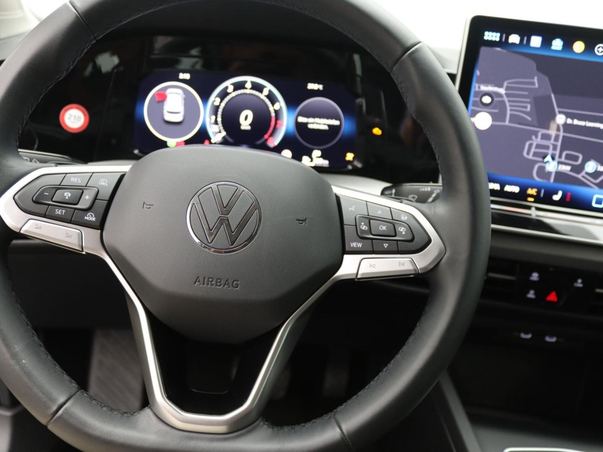 Volkswagen Golf Life