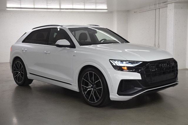 Image de {{modelName}} 2023 Audi Q8 