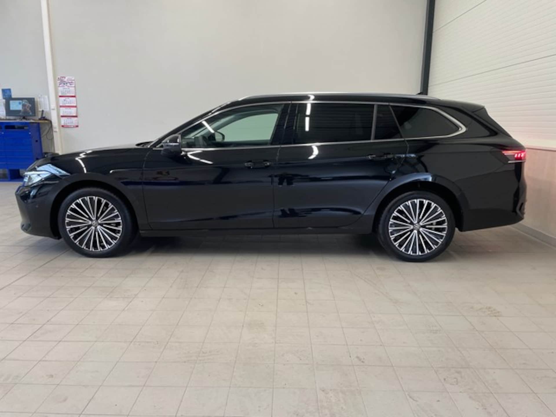 Volkswagen Passat Elegance