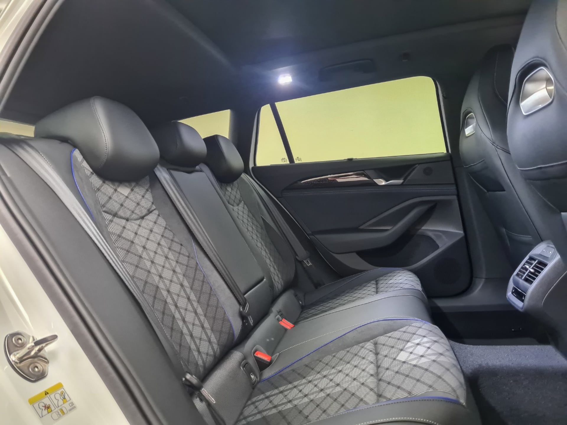 Volkswagen Passat R-Line