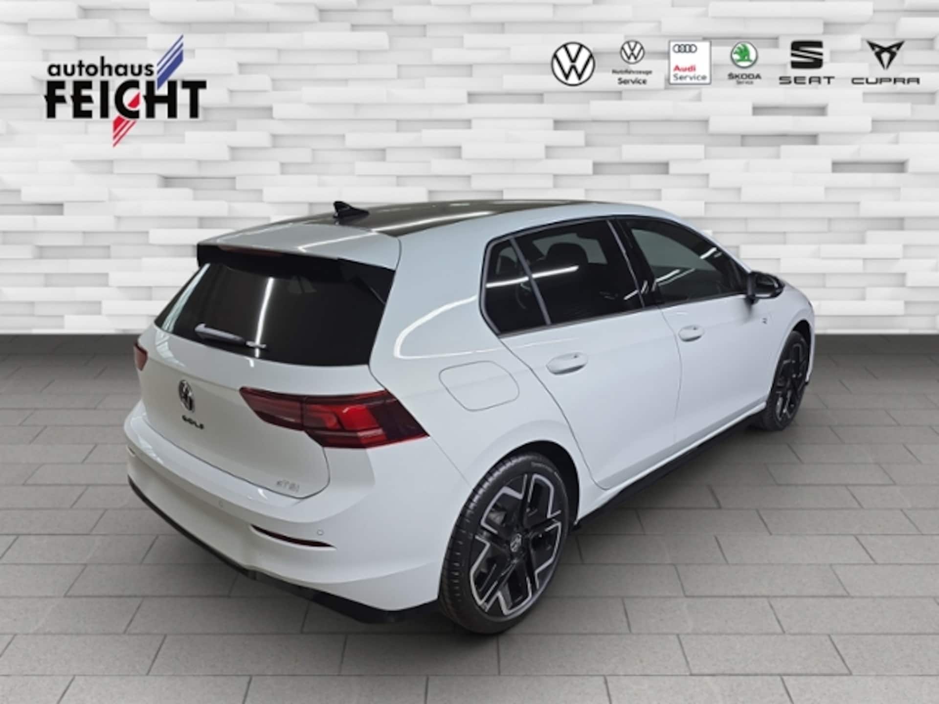 Volkswagen Golf R-Line