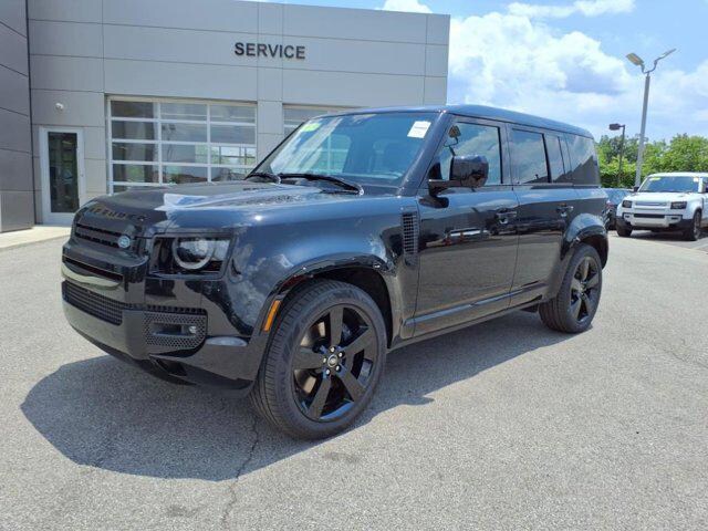 2025 Land Rover Defender X-Dynamic SE - Photo 12