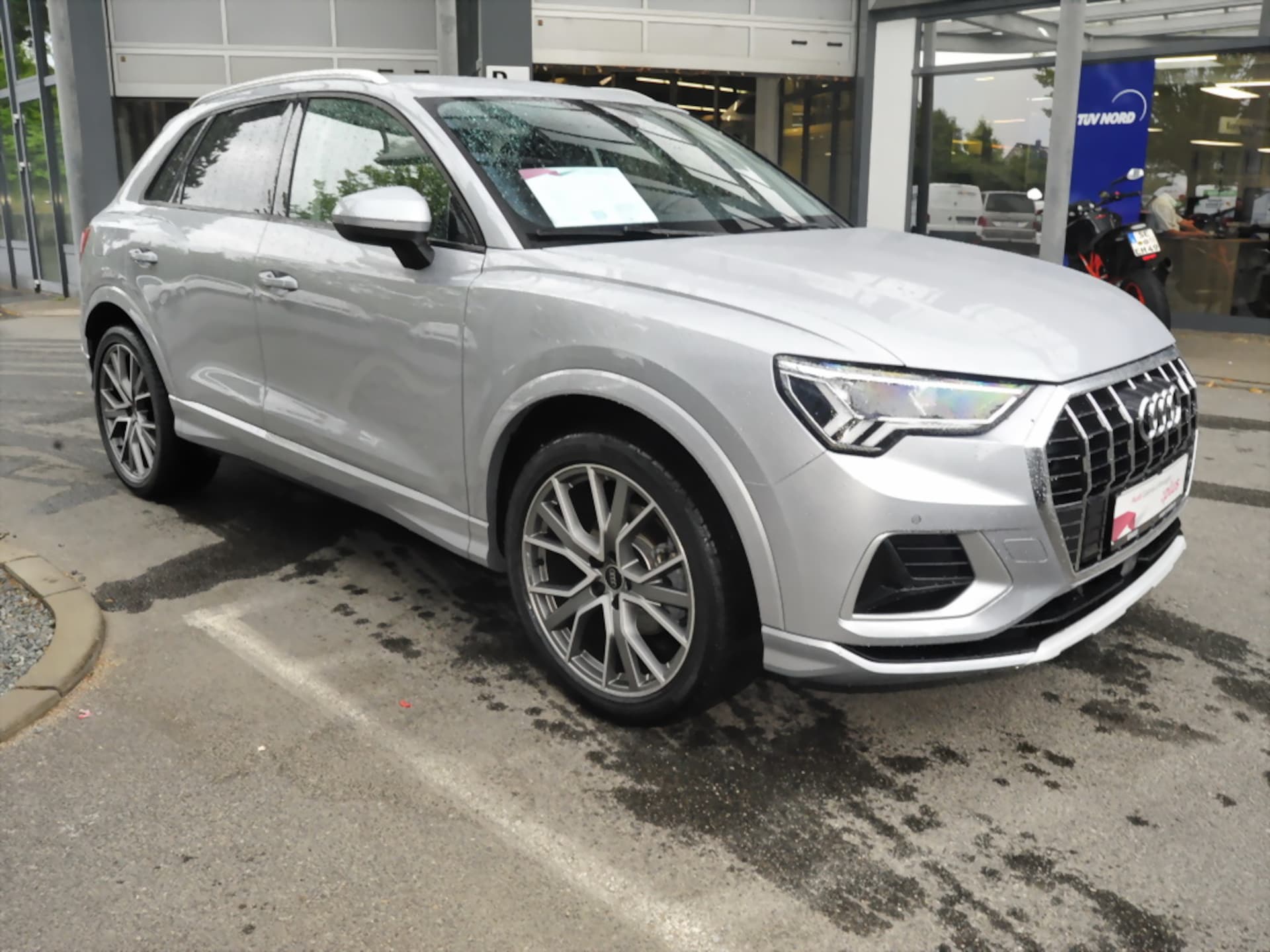 Audi Q3 SUV advanced
