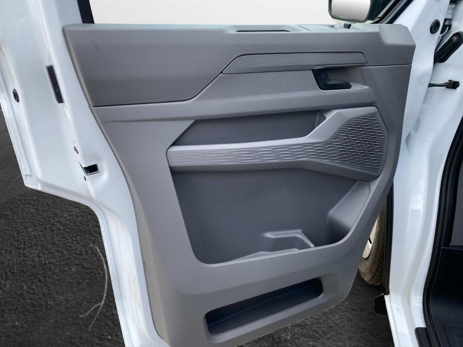 Volkswagen Transporter Kasten langer Radstand – Bild 6