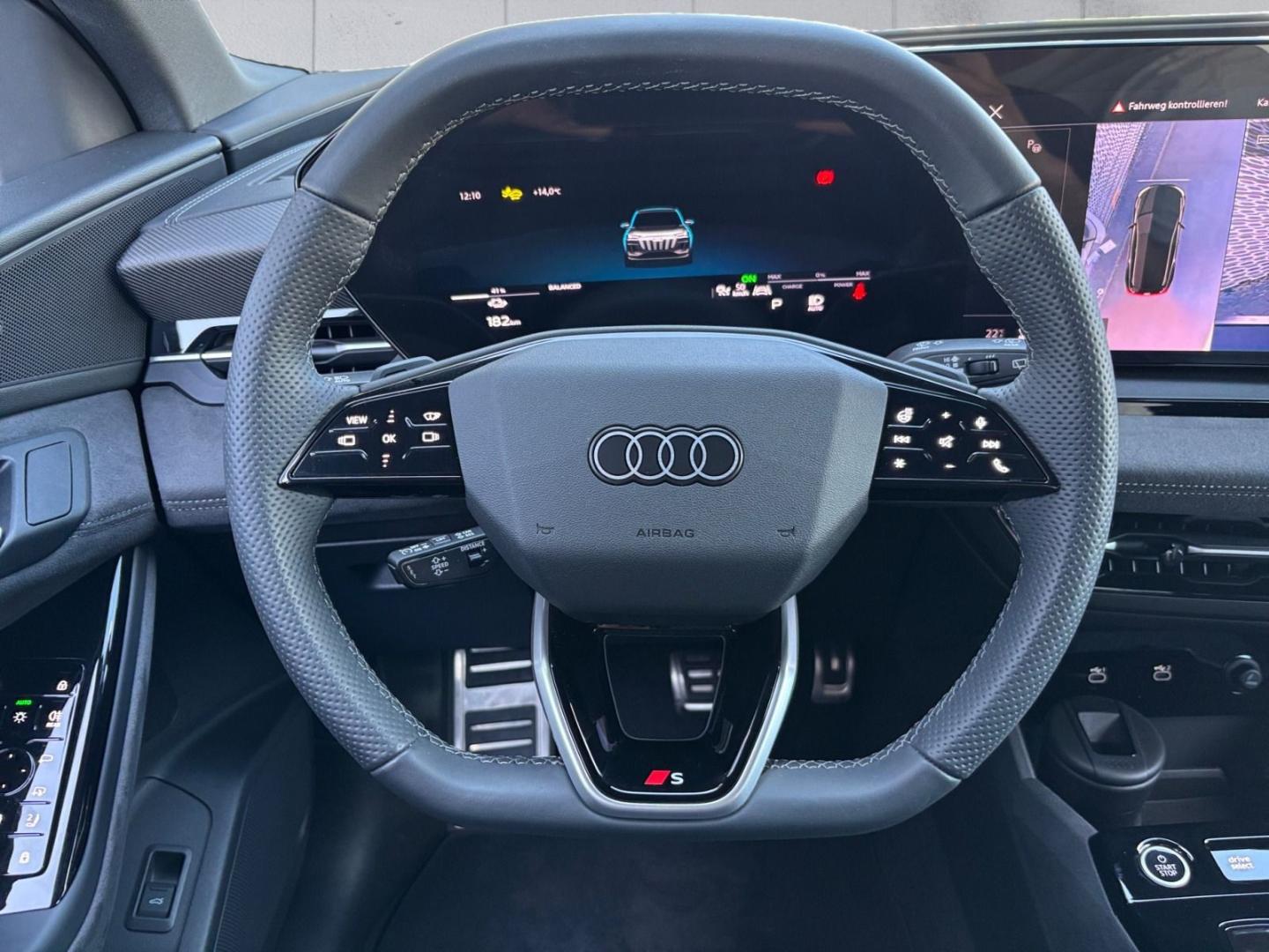 Image about Audi Q6 SUV e-tron e-tron quattro