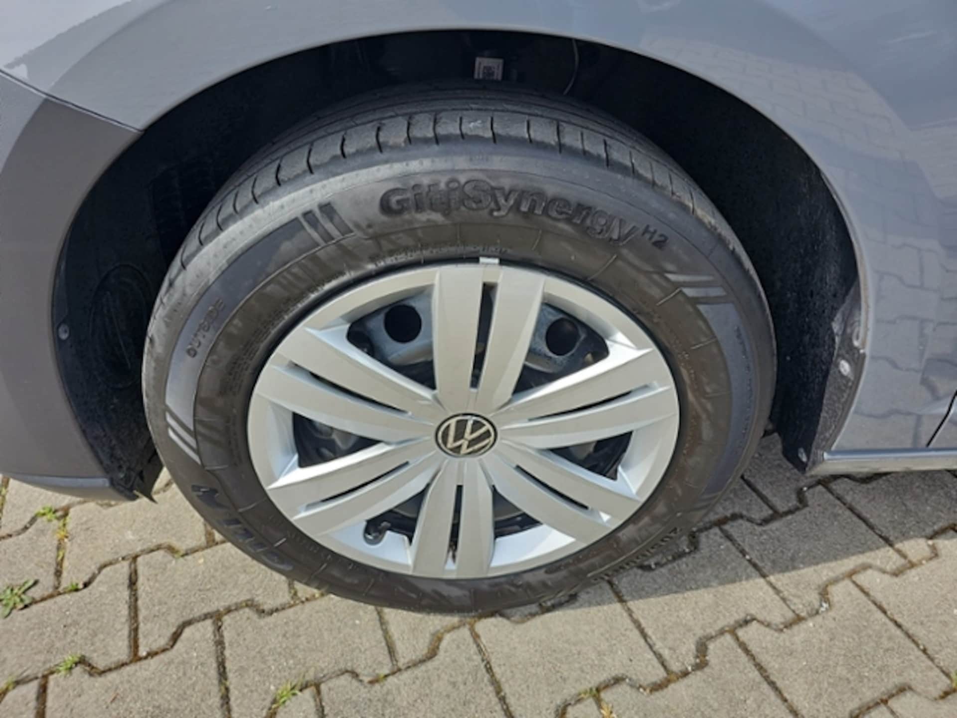 Volkswagen Caddy Basis-Modell