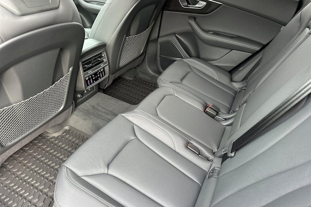 2026 Audi Q8 Premium Plus - Photo 11