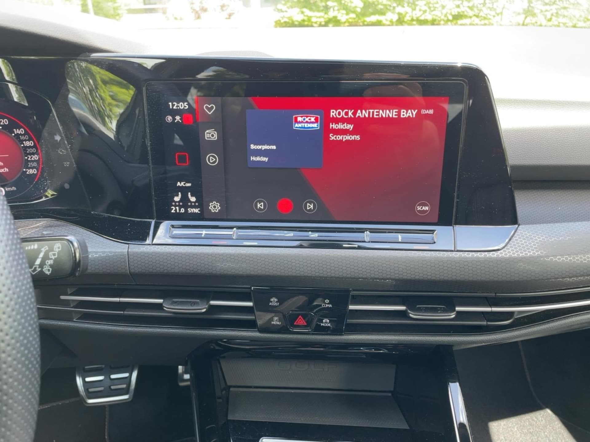 Volkswagen Golf GTI