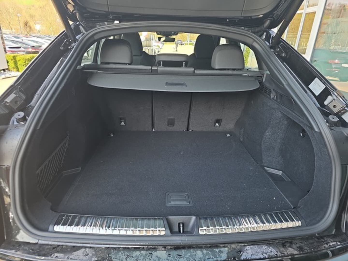 Bild über Audi Q5 Sportback TDI quattro 150 kW S tronic - für weitere Informationen kontaktieren Sie den Audi Partner