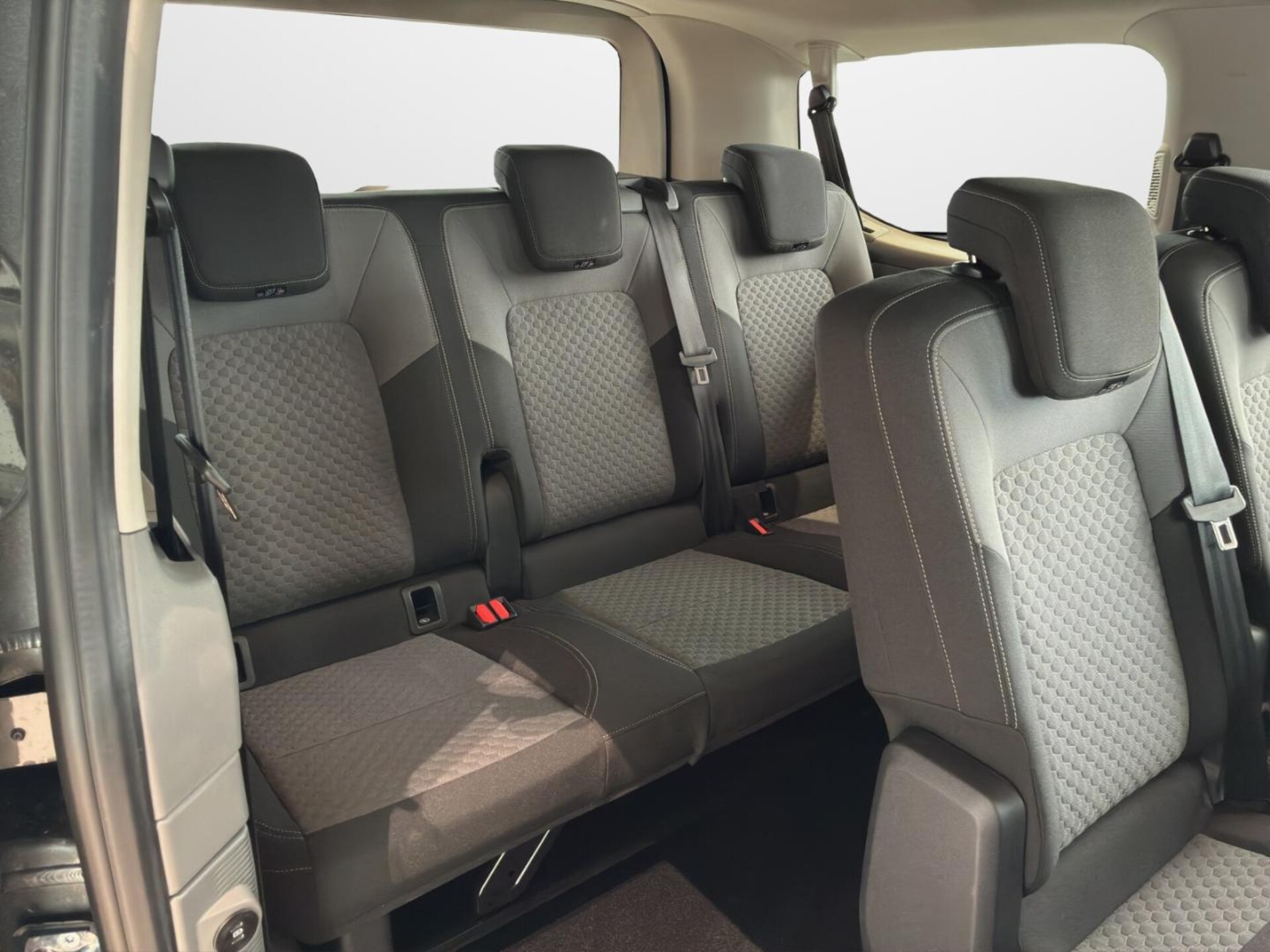 Volkswagen e-Caravelle Life