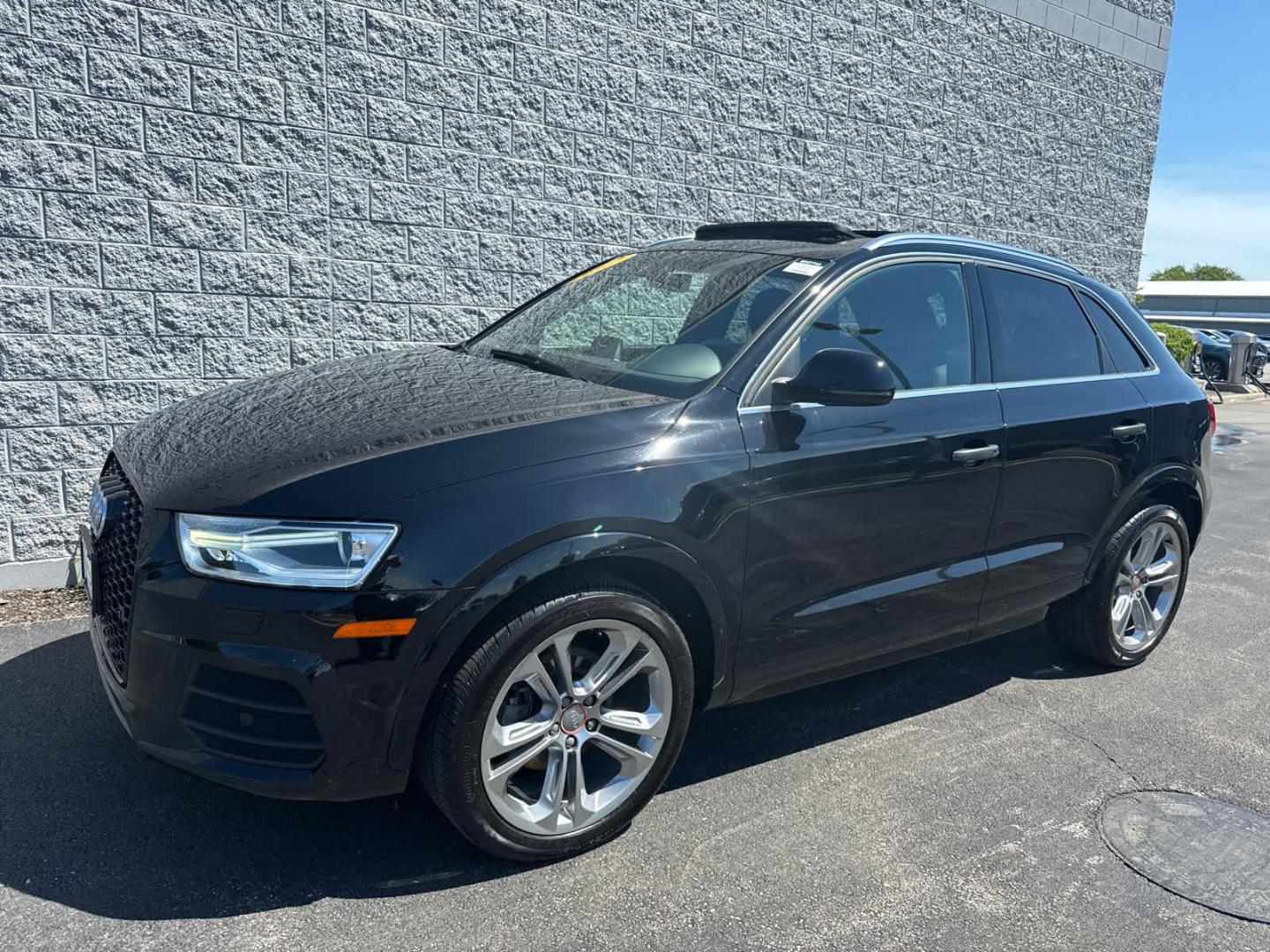 2017 Audi Q3 2.0T Premium Plus Tiptronic quattro's photo