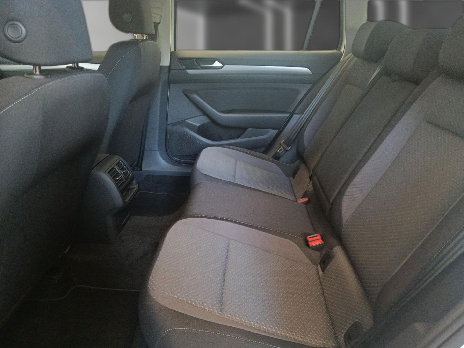 Volkswagen Passat Variant Basis-Modell