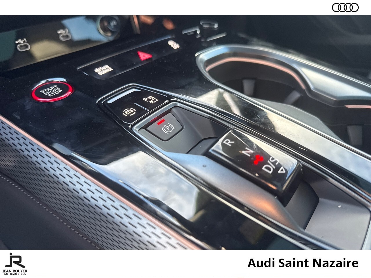 Image about Audi A6 Avant S line TDI Hybride 204 ch S tronic