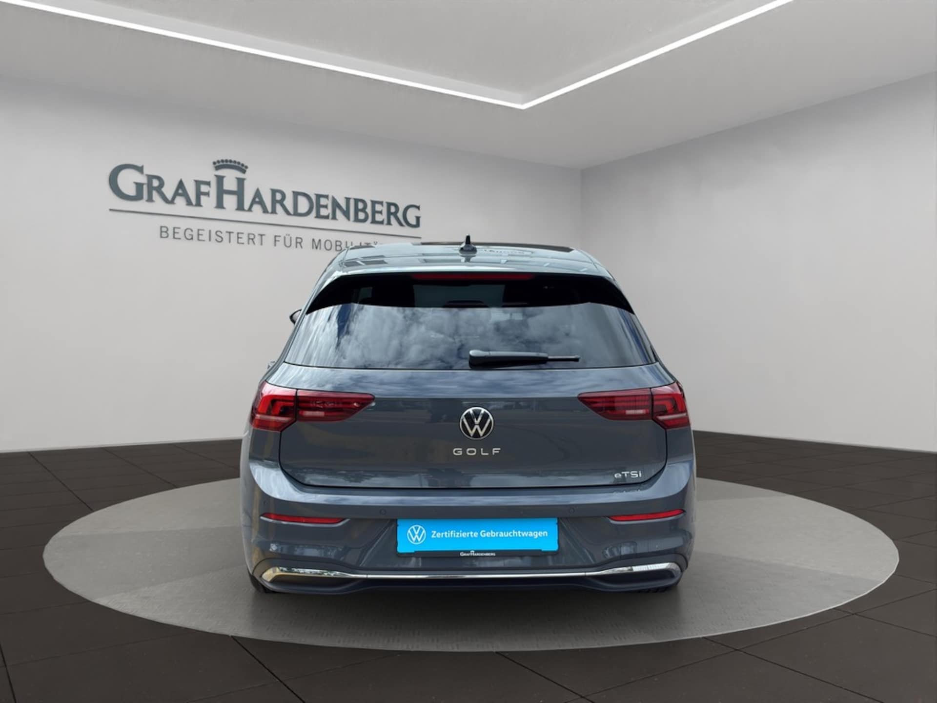 Volkswagen Golf Life