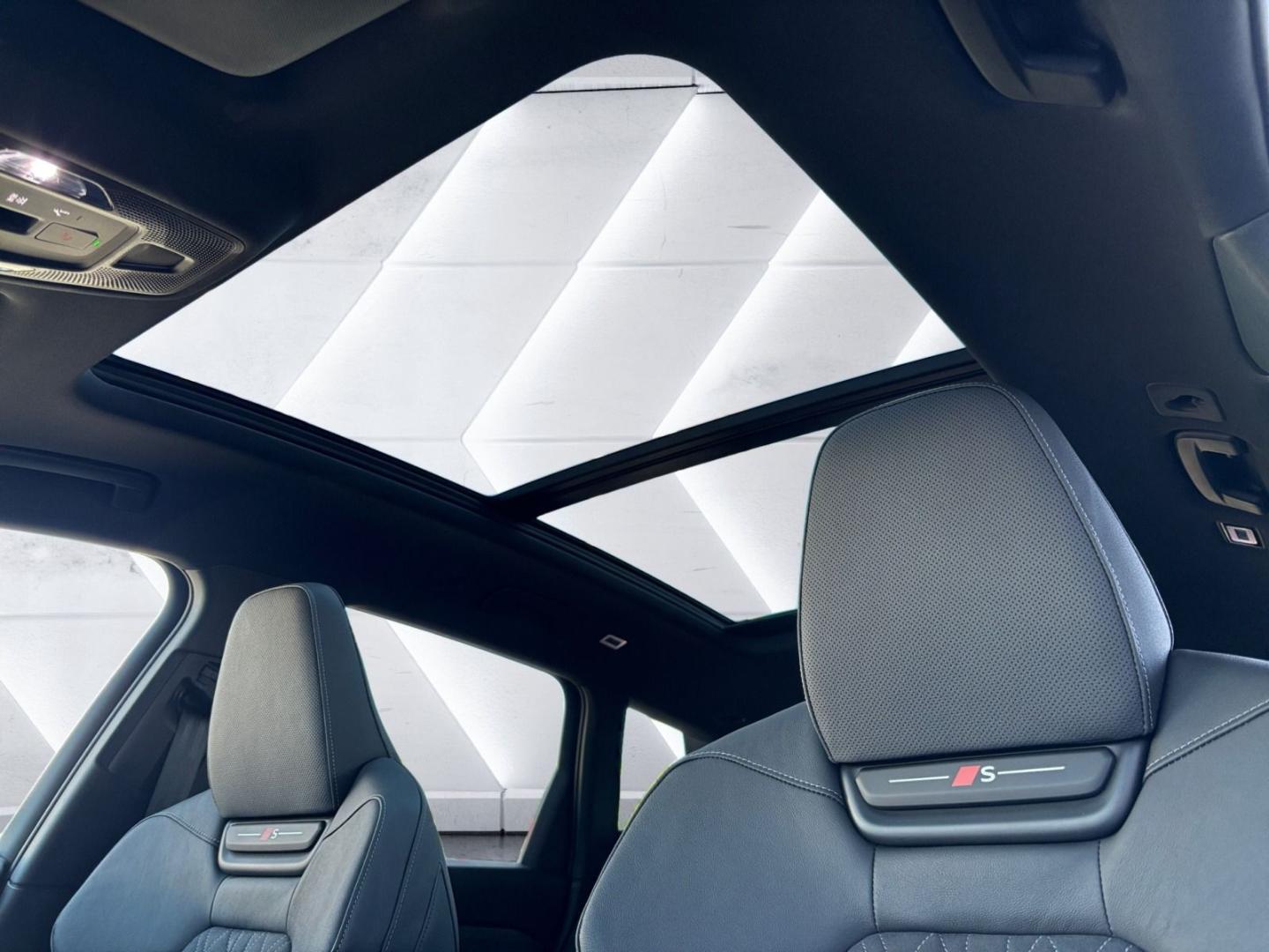 Image about Audi Q6 SUV e-tron e-tron quattro