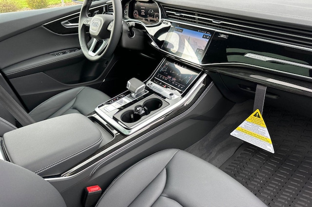 2026 Audi Q8 Premium Plus - Photo 15
