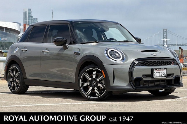 2023 MINI