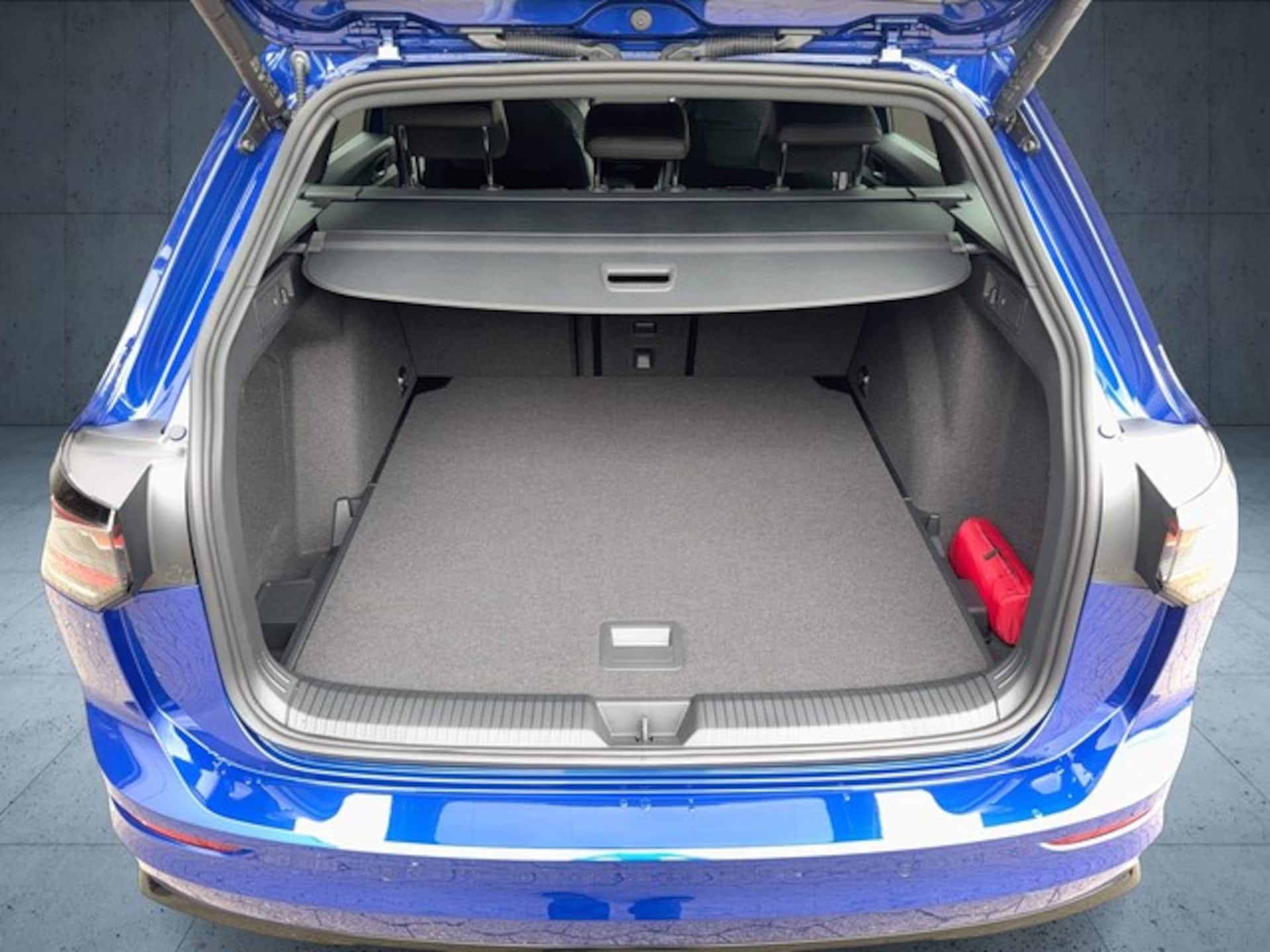 Volkswagen Golf Variant R-Line