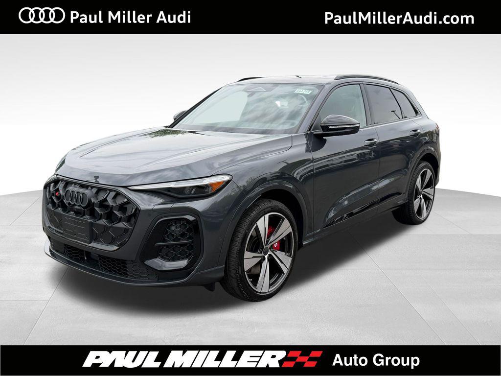 2026 Audi SQ5 Premium Plus quattro's photo