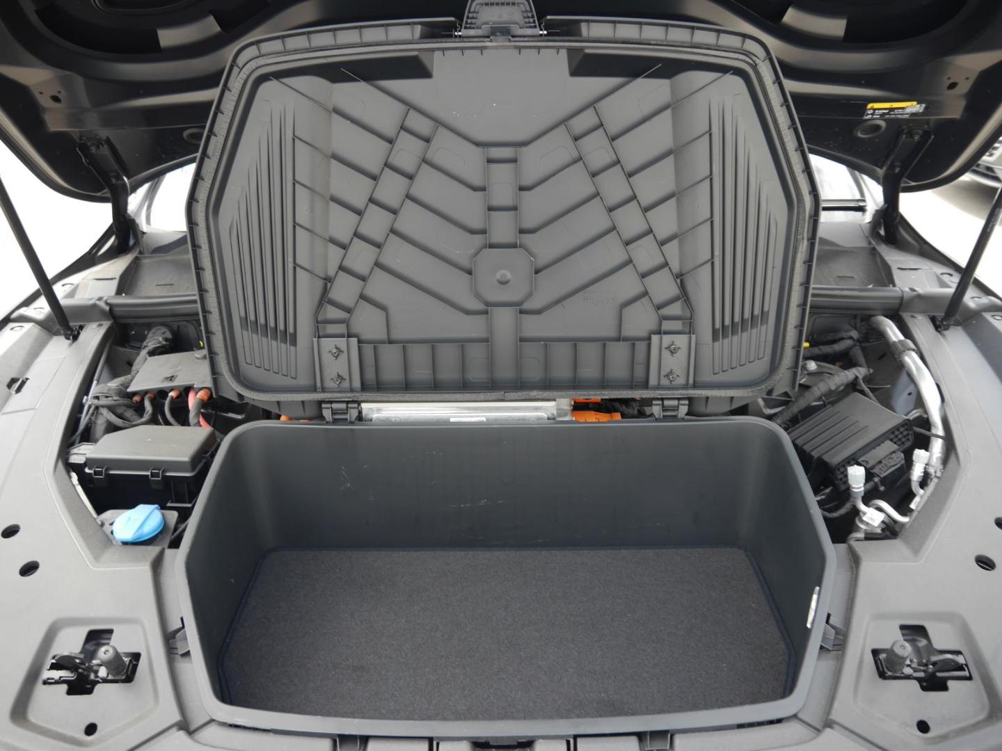 Image about Audi e-tron S e-tron S 370,00 kW