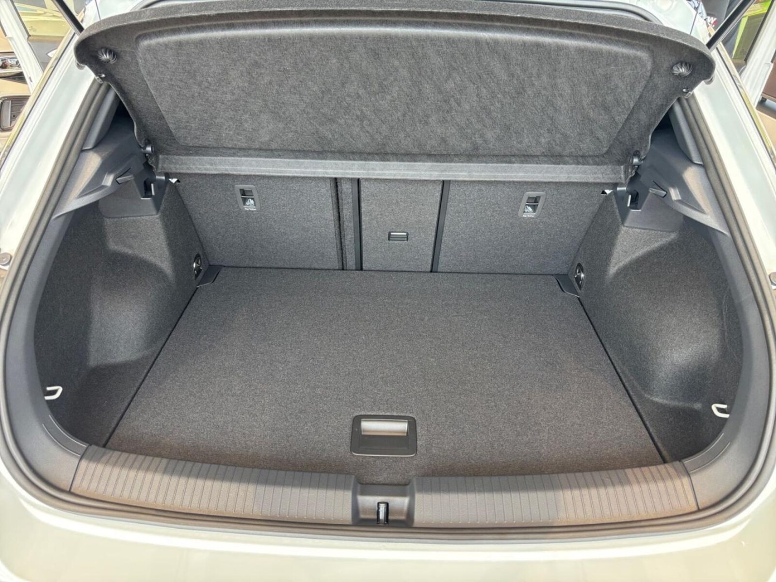 Volkswagen T-Roc – Bild 13