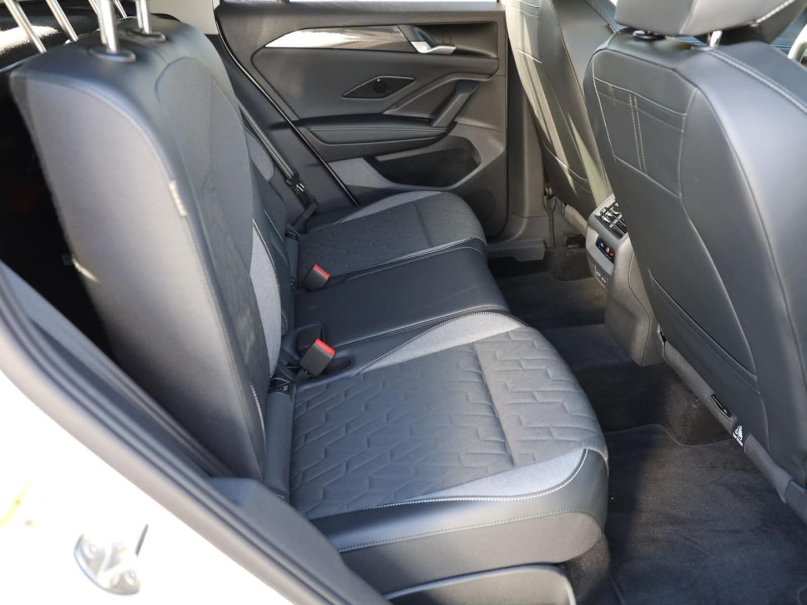 Volkswagen Tiguan – Bild 23