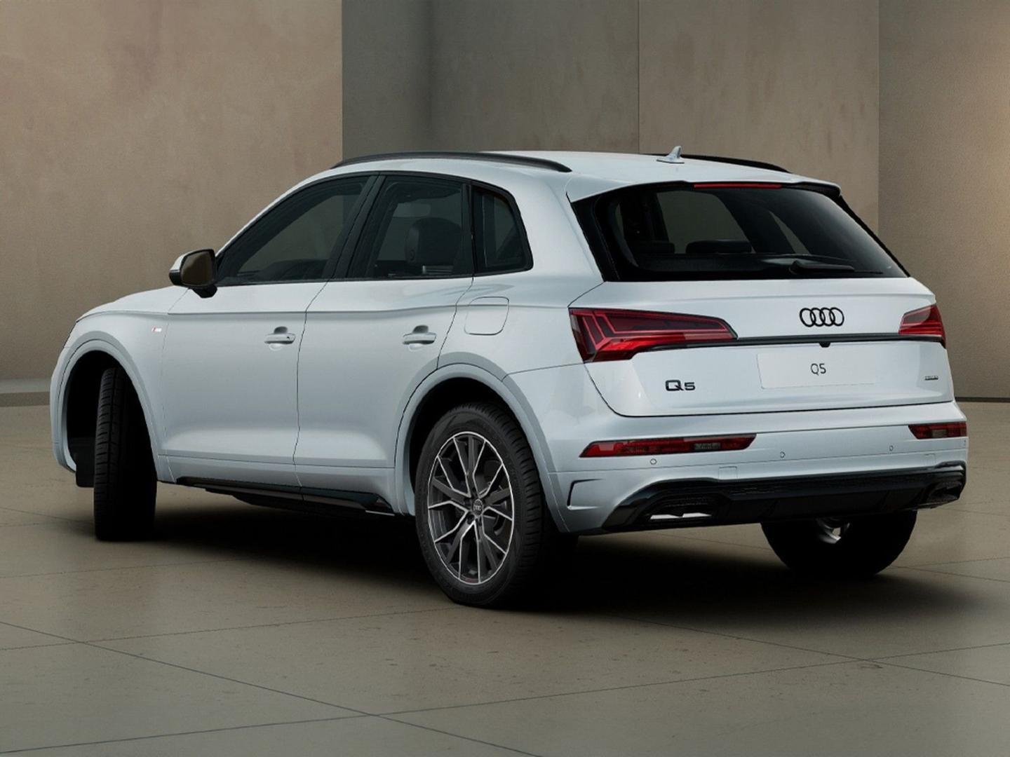 Immagine di Audi Q5 TFSI e S line 50 TFSI e quattro 220 kW (299 CV) S tronic - Vista: for more details contact your dealer
