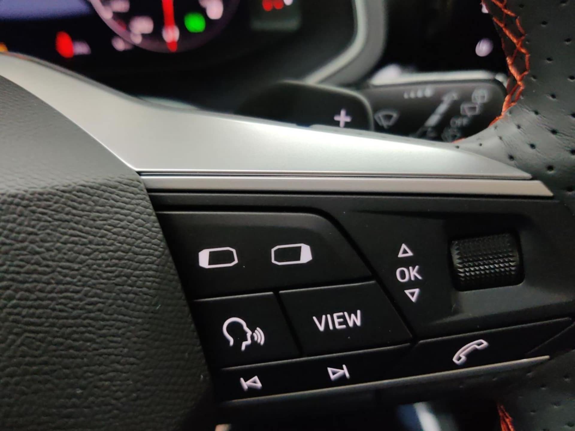 SEAT Arona FR