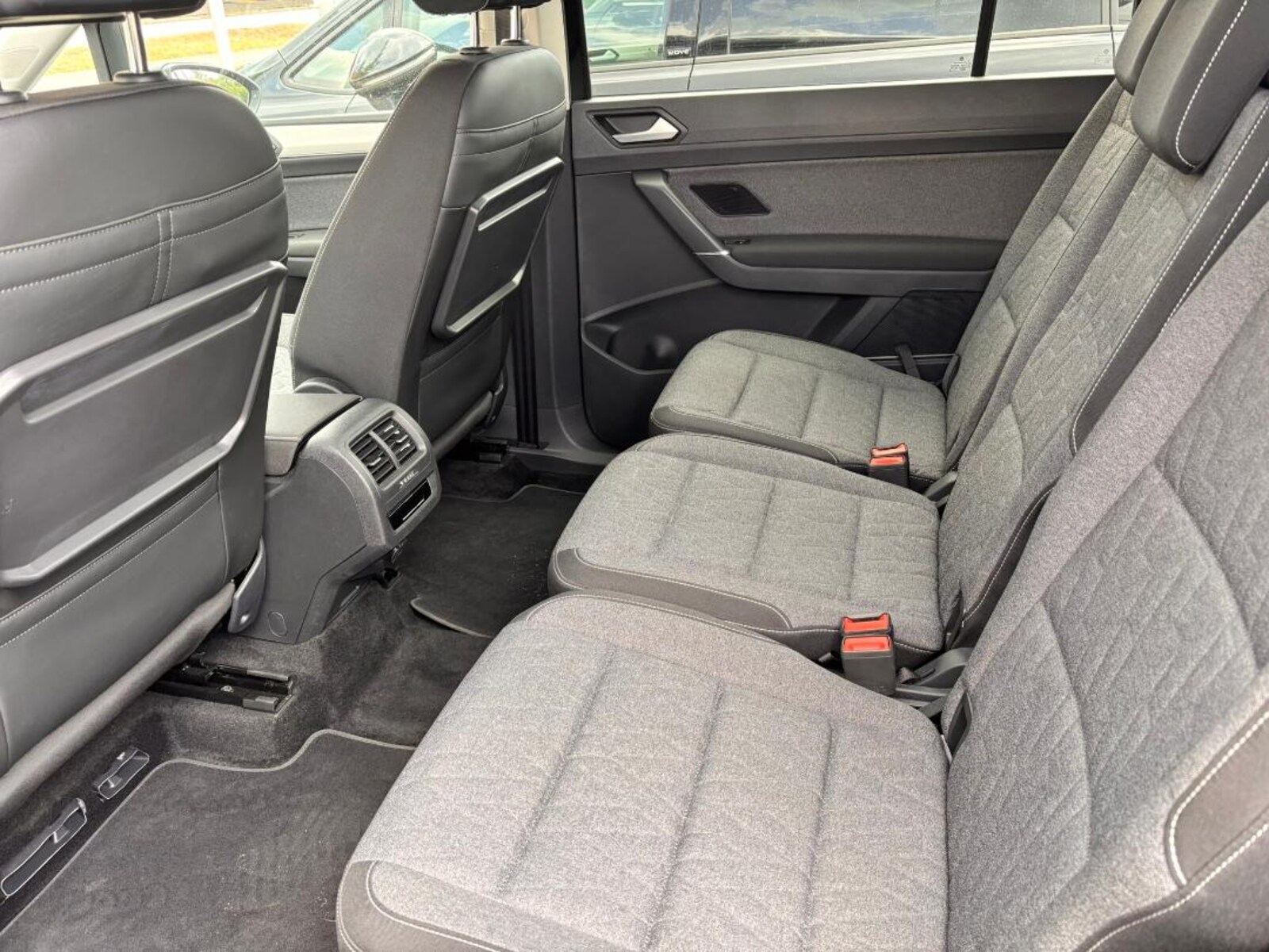 Volkswagen Touran – Bild 10