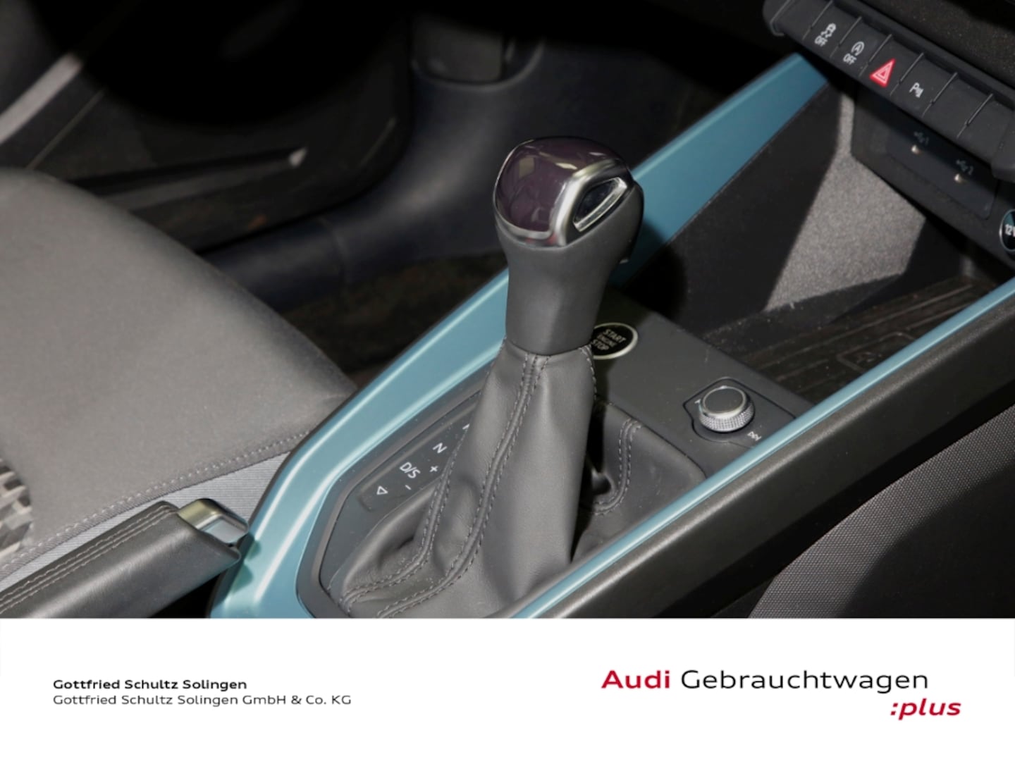 Bild über Audi A1 Sportback S line 30 TFSI S tronic - für weitere Informationen kontaktieren Sie den Audi Partner