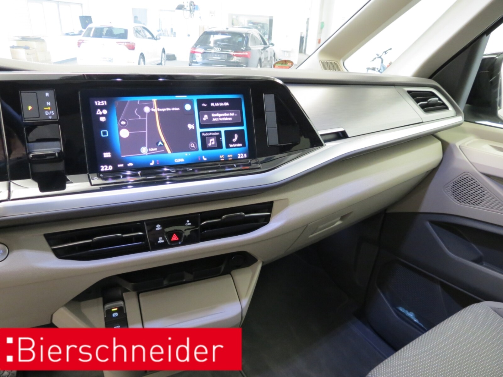Volkswagen Multivan Langversion – Bild 13