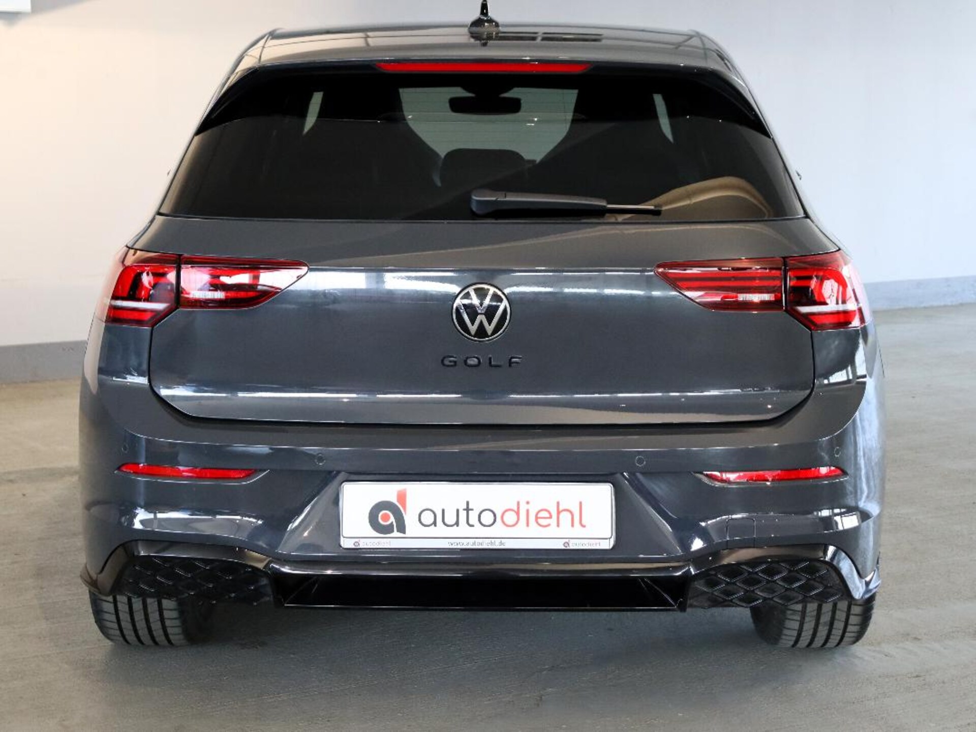 Volkswagen Golf R-Line