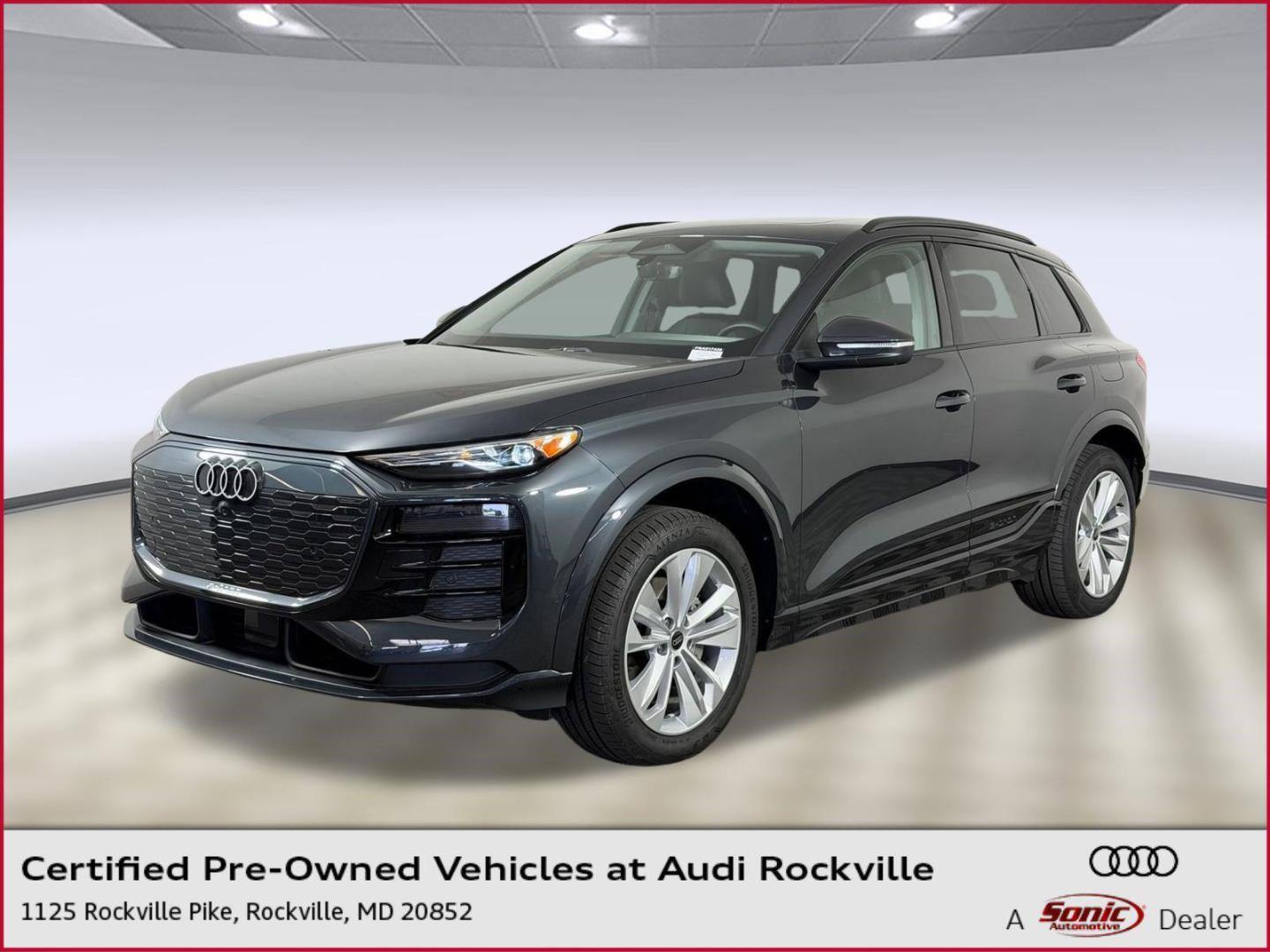 2025 Audi Q6 e-tron Premium's photo