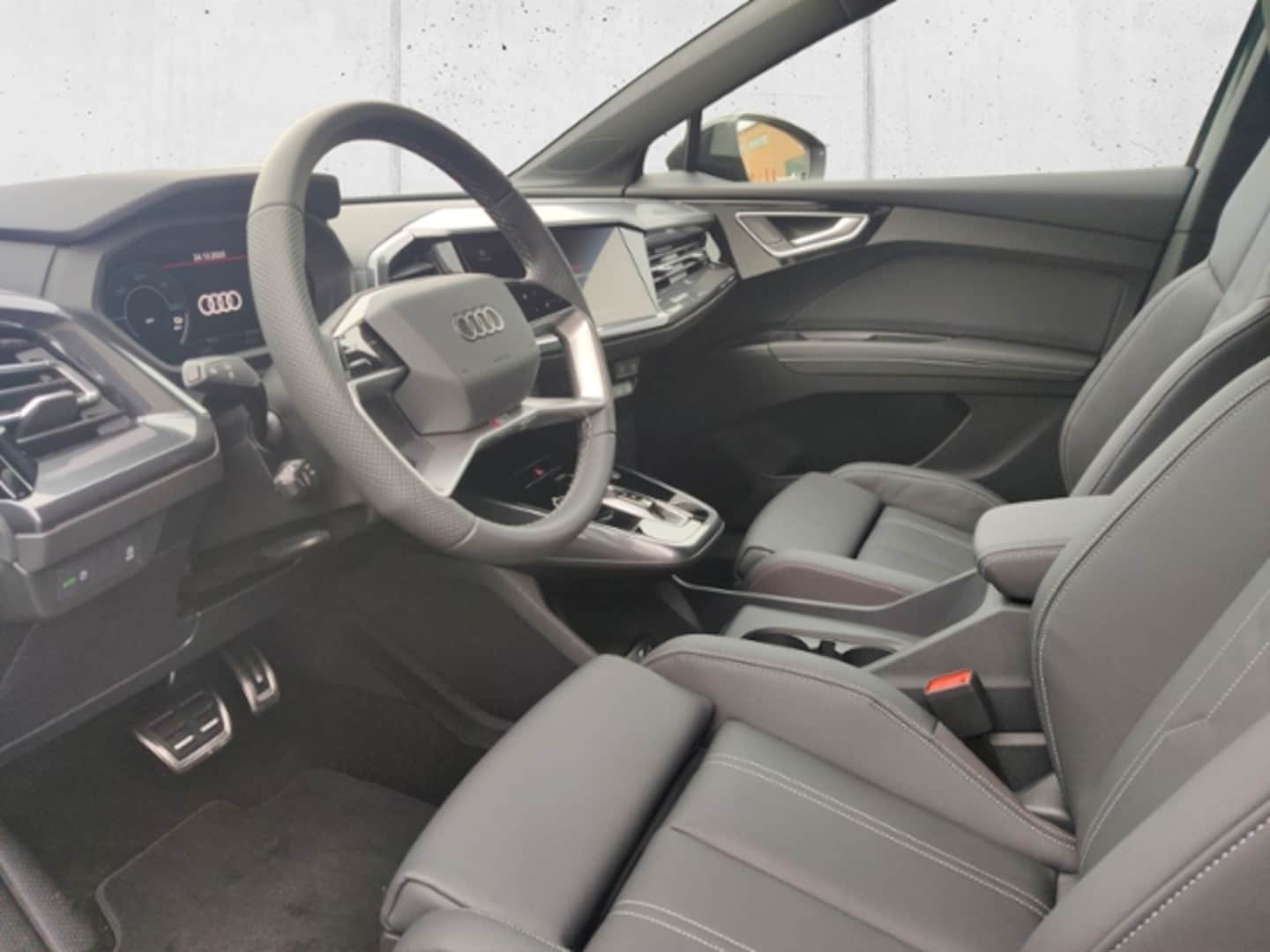 Bild über Audi Q4 e-tron 45 e-tron - für weitere Informationen kontaktieren Sie den Audi Partner