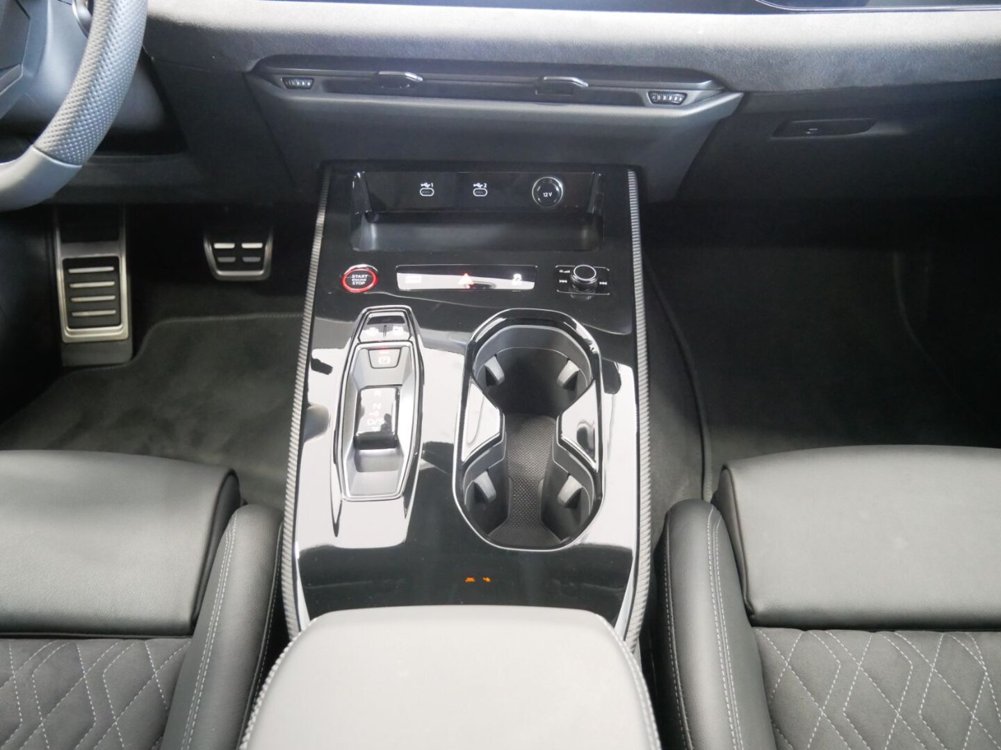 Bild über Audi A5 Avant TDI quattro 150 kW S tronic - für weitere Informationen kontaktieren Sie den Audi Partner