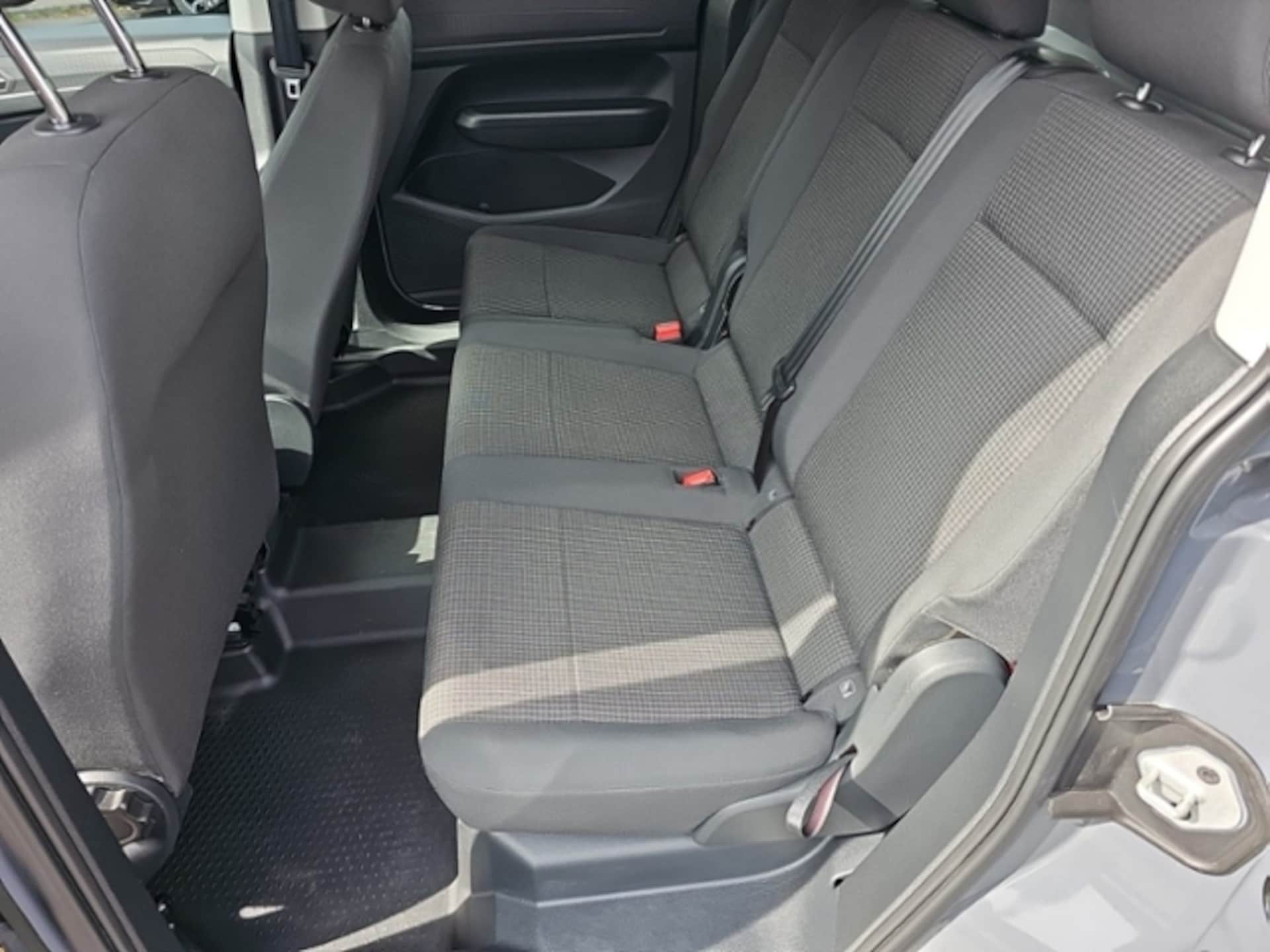 Volkswagen Caddy Basis-Modell