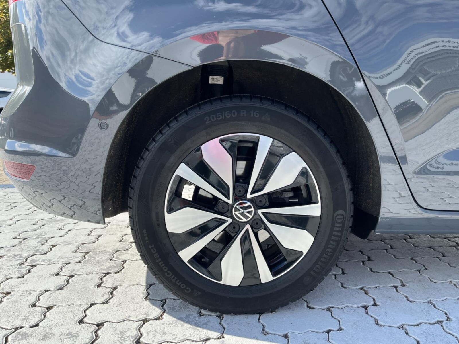 Volkswagen Touran – Bild 4