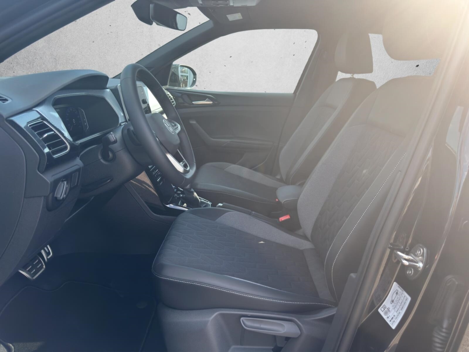 Volkswagen T-Cross – Bild 11