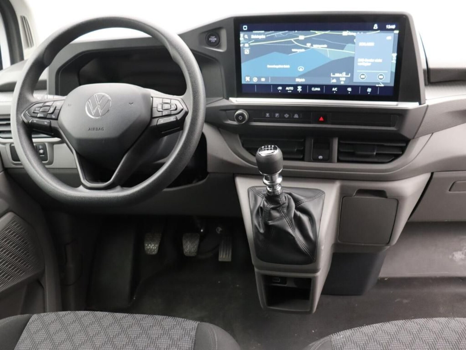 Volkswagen Transporter Kasten langer Radstand – Bild 5