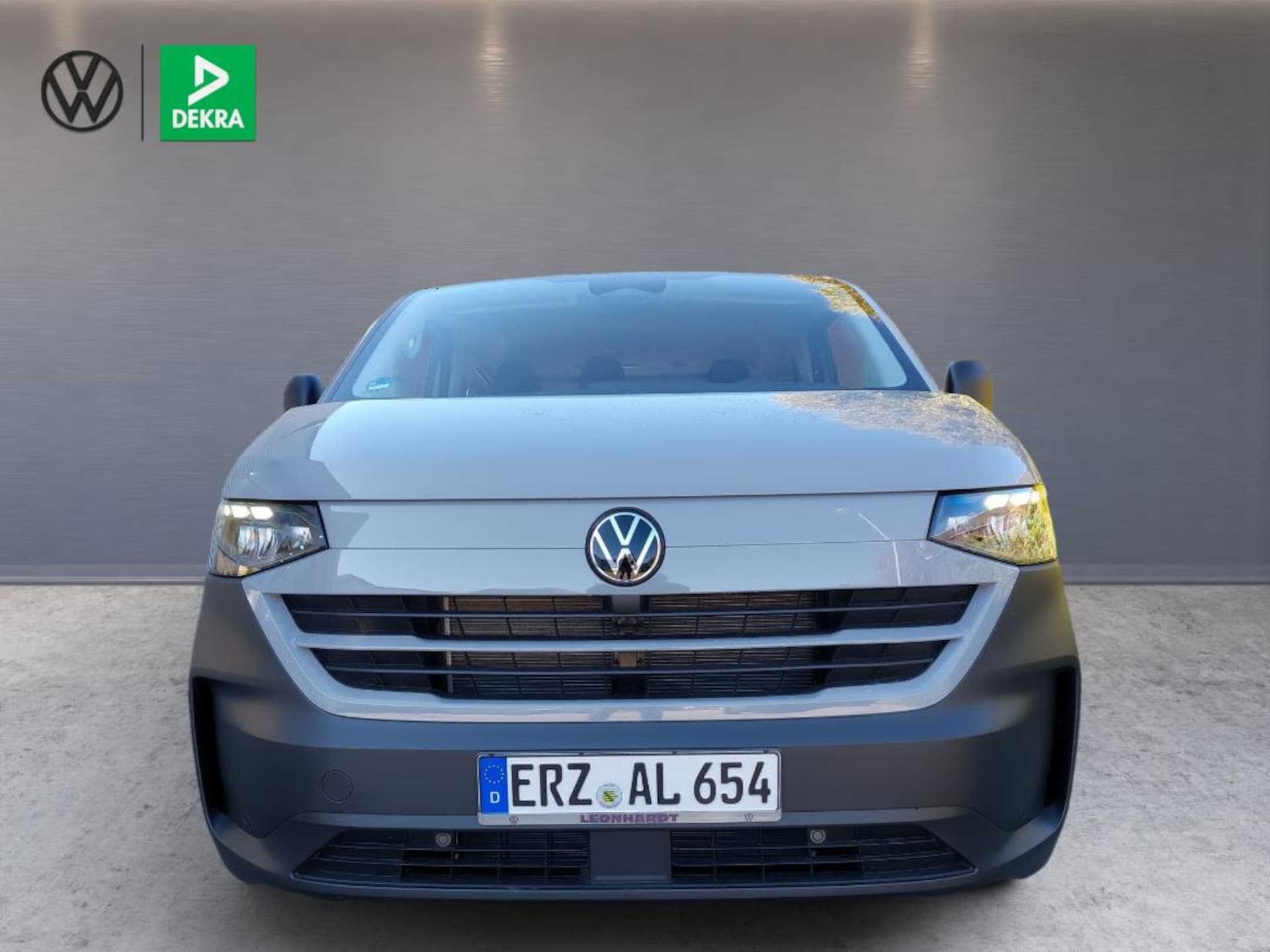 Volkswagen Transporter Kombi langer Radstand