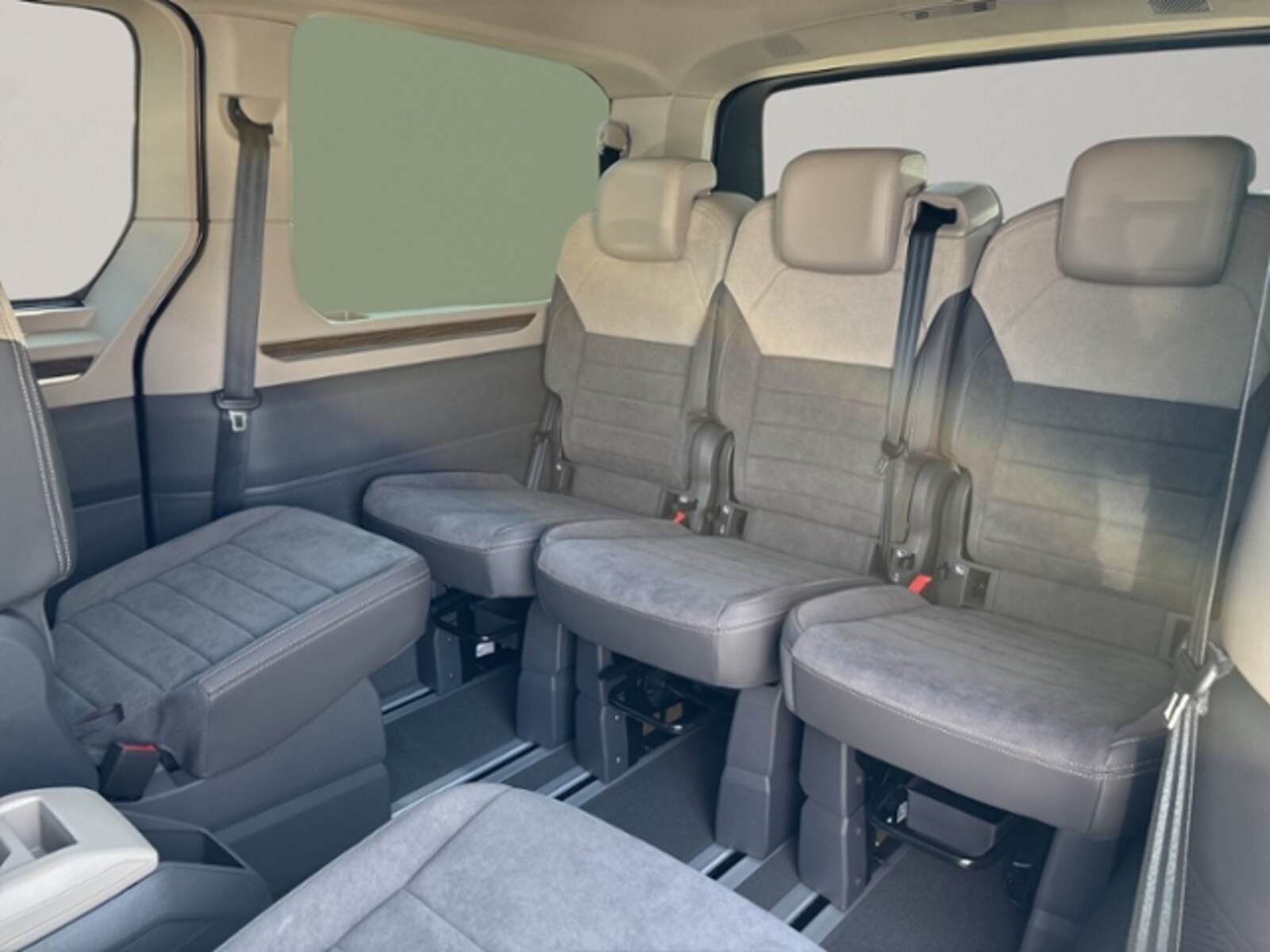 Volkswagen Multivan Langversion – Bild 14